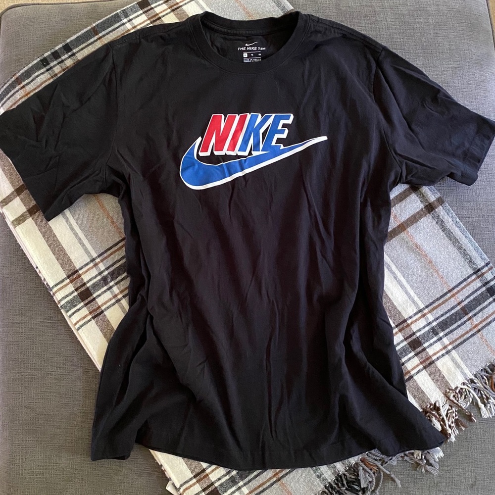 Nike T Shirt